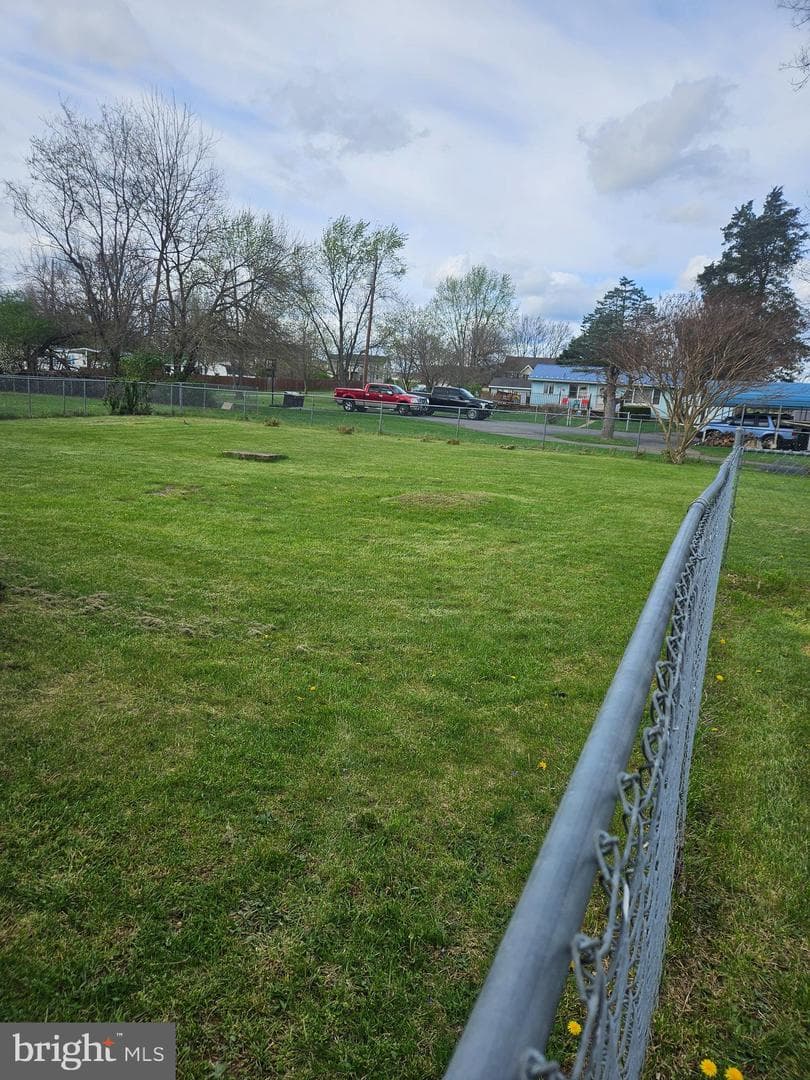 260 Henshaw Road photo 12