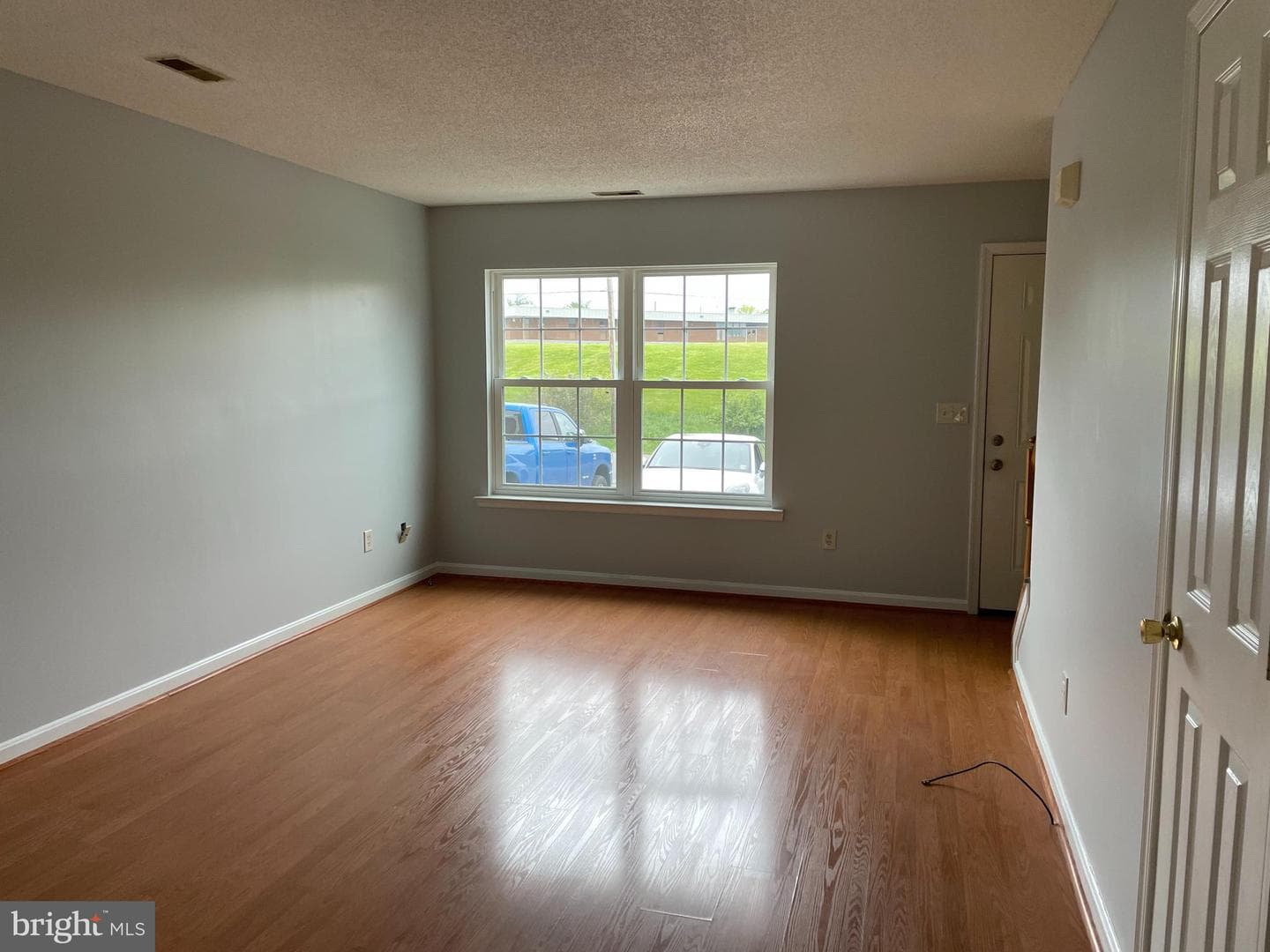 115 Douglas Avenue photo 4