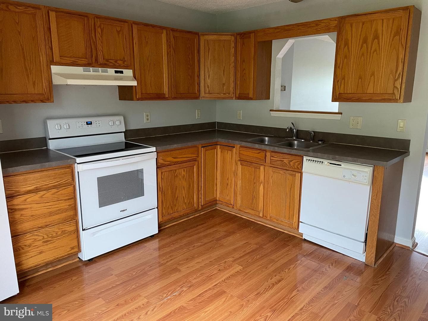 115 Douglas Avenue photo 6
