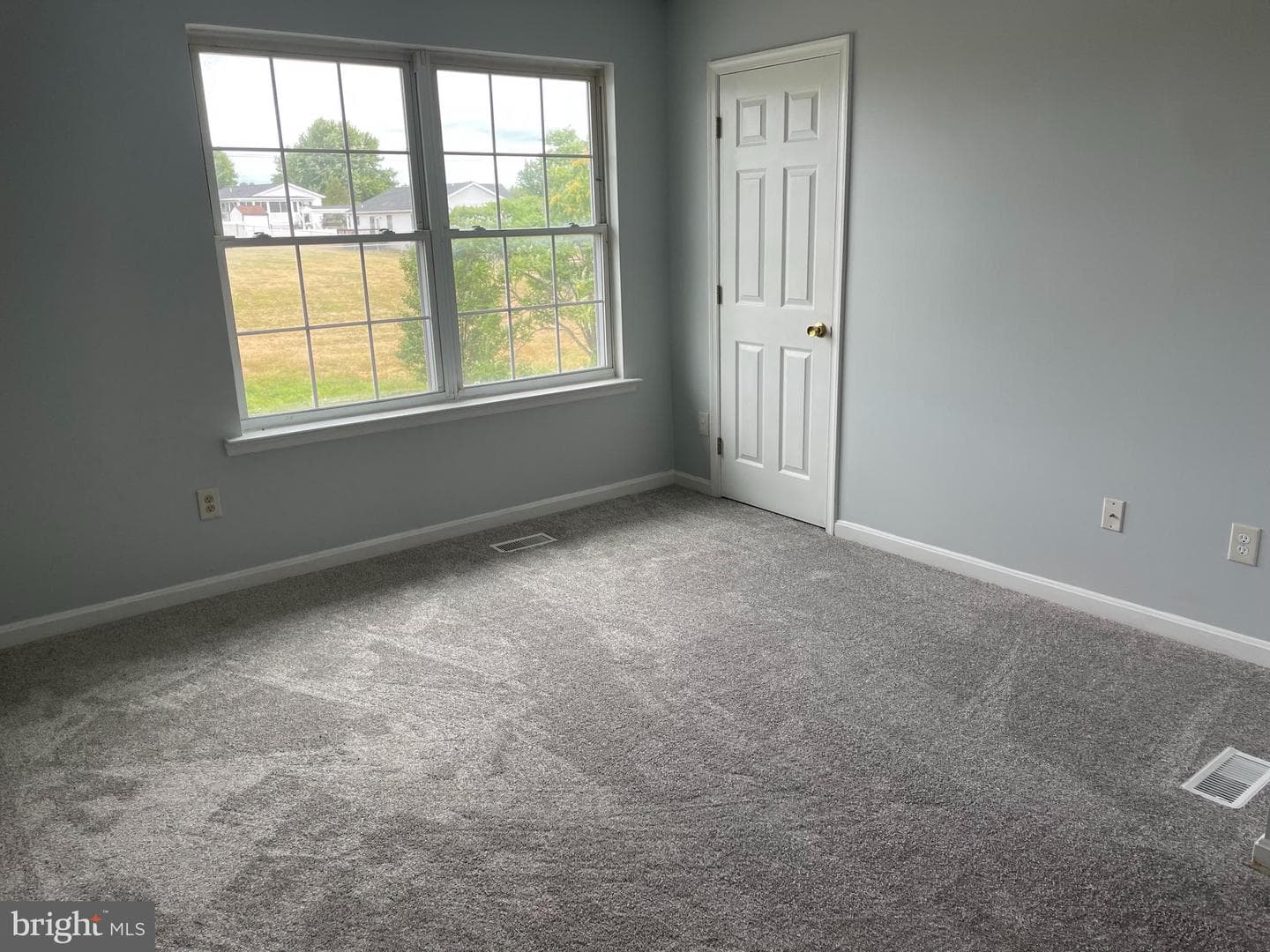 115 Douglas Avenue photo 9
