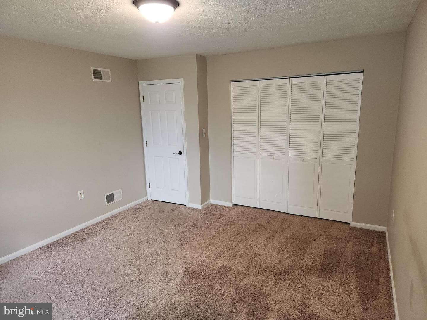 216 Mimosa Drive photo 15