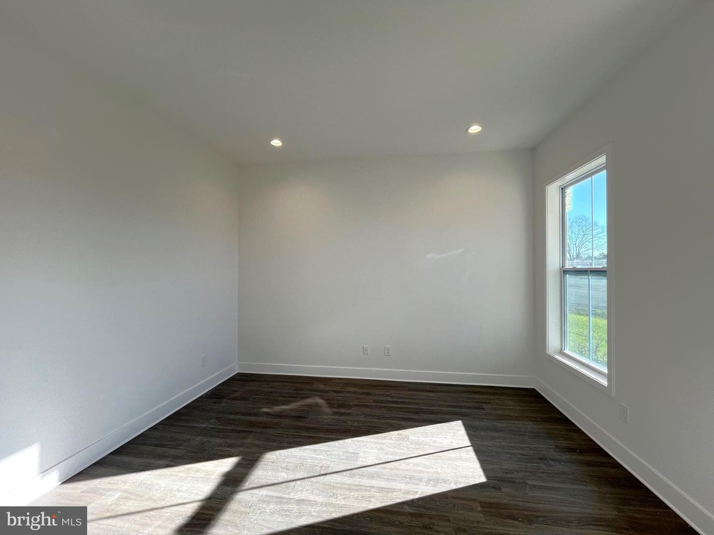 143 Glenaire Road photo 16