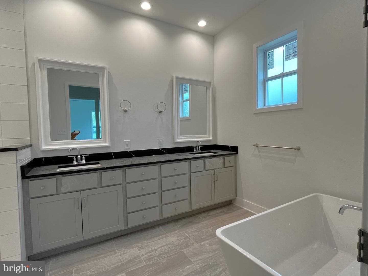 143 Glenaire Road photo 20