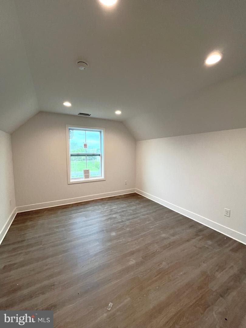143 Glenaire Road photo 25
