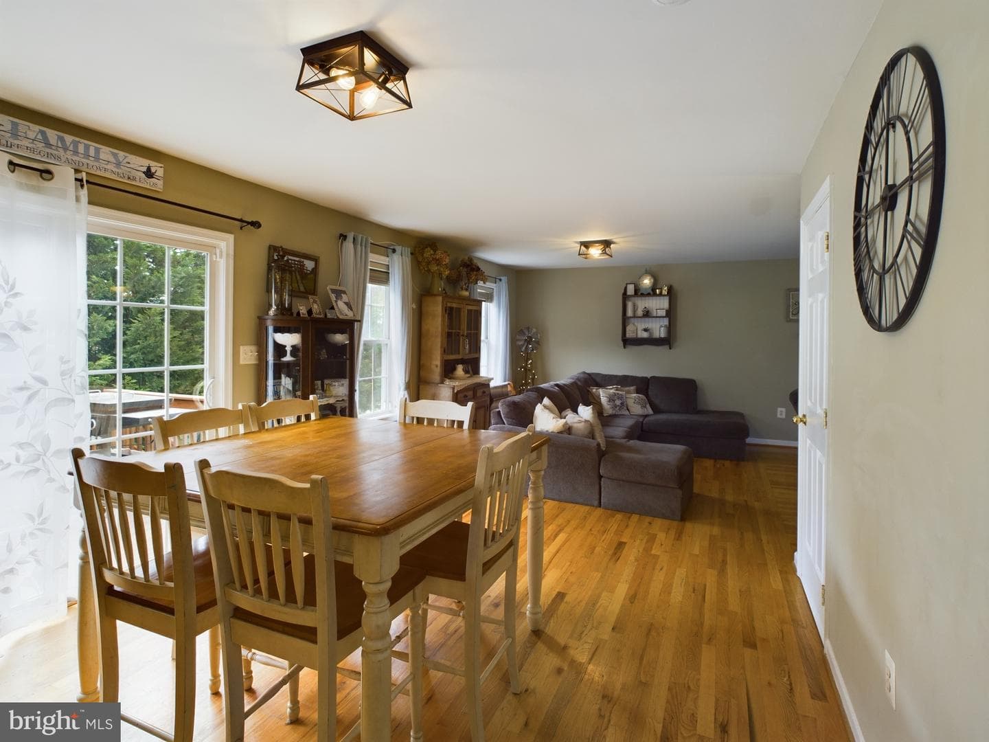 254 Ford Circle photo 19