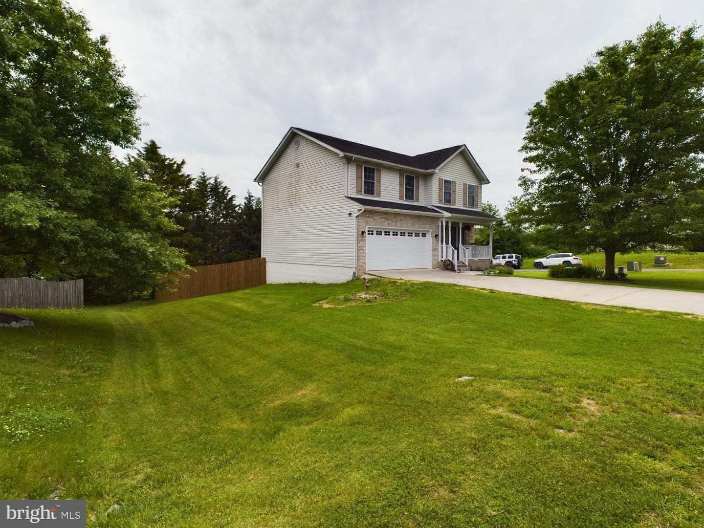 254 Ford Circle photo 2