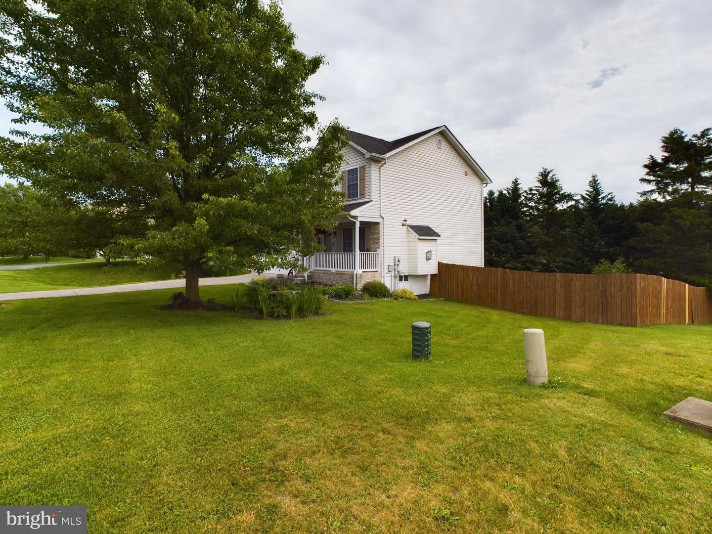 254 Ford Circle photo 3