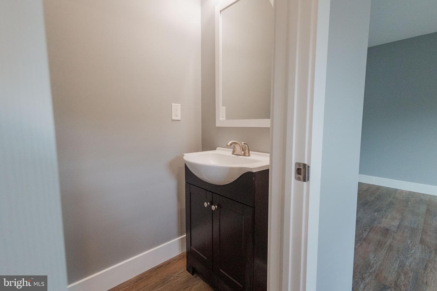 113 E Moler Avenue photo 10