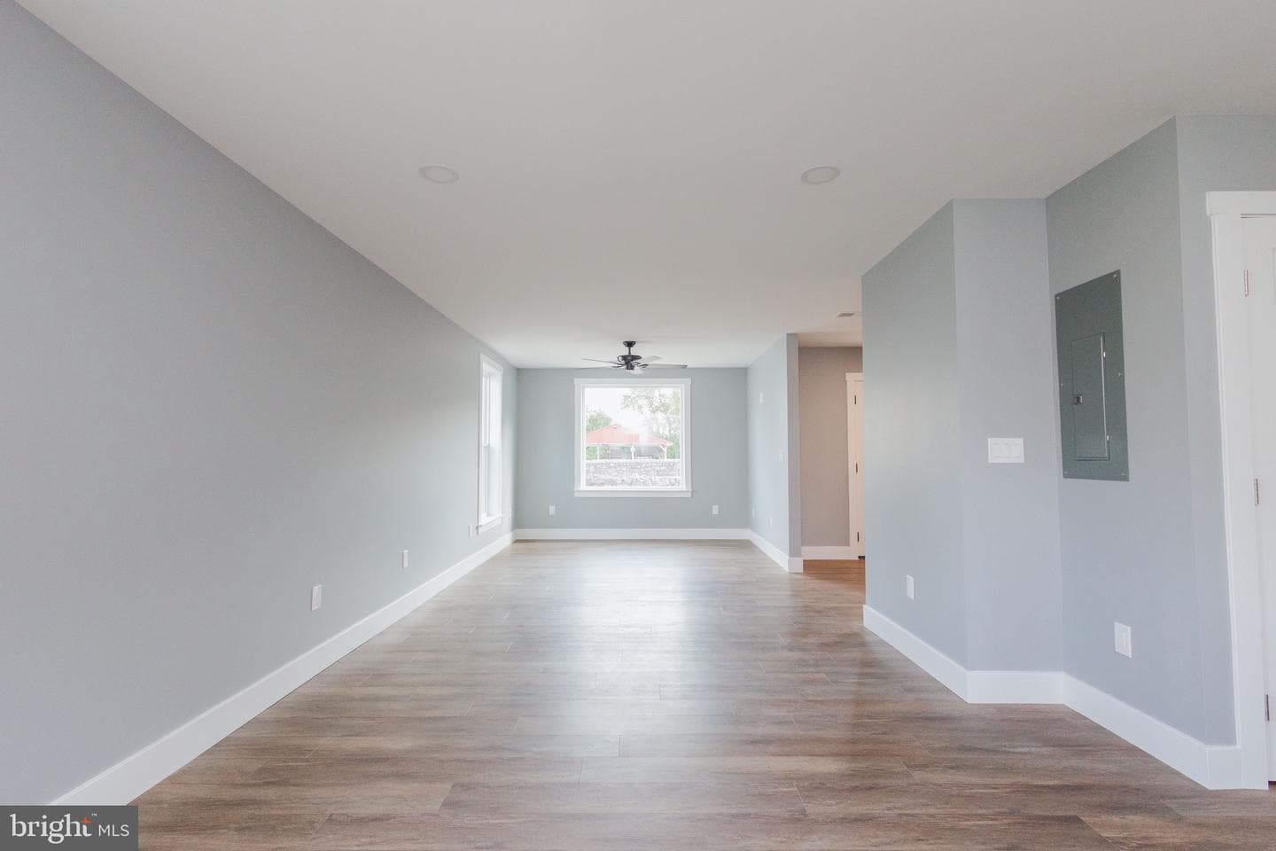 113 E Moler Avenue photo 11