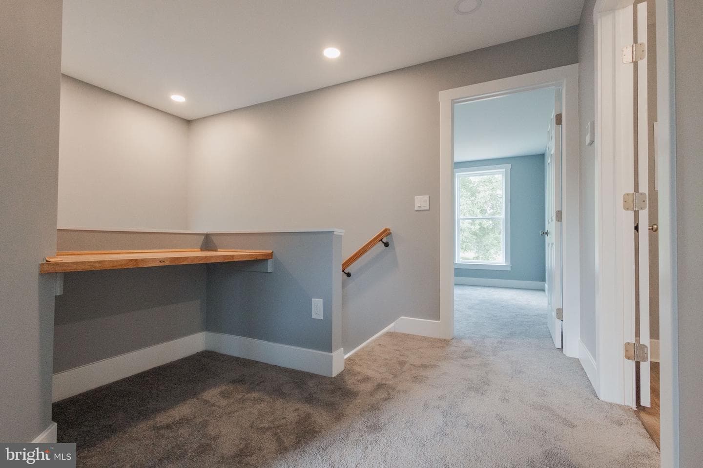 113 E Moler Avenue photo 20
