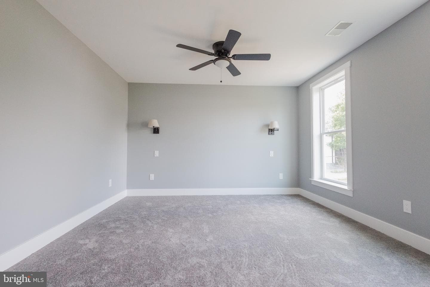 113 E Moler Avenue photo 23