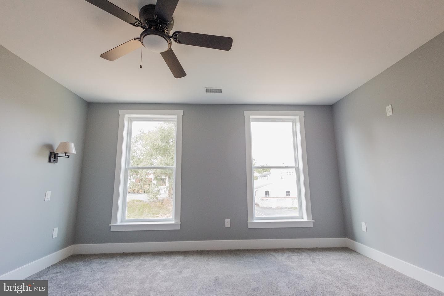113 E Moler Avenue photo 24