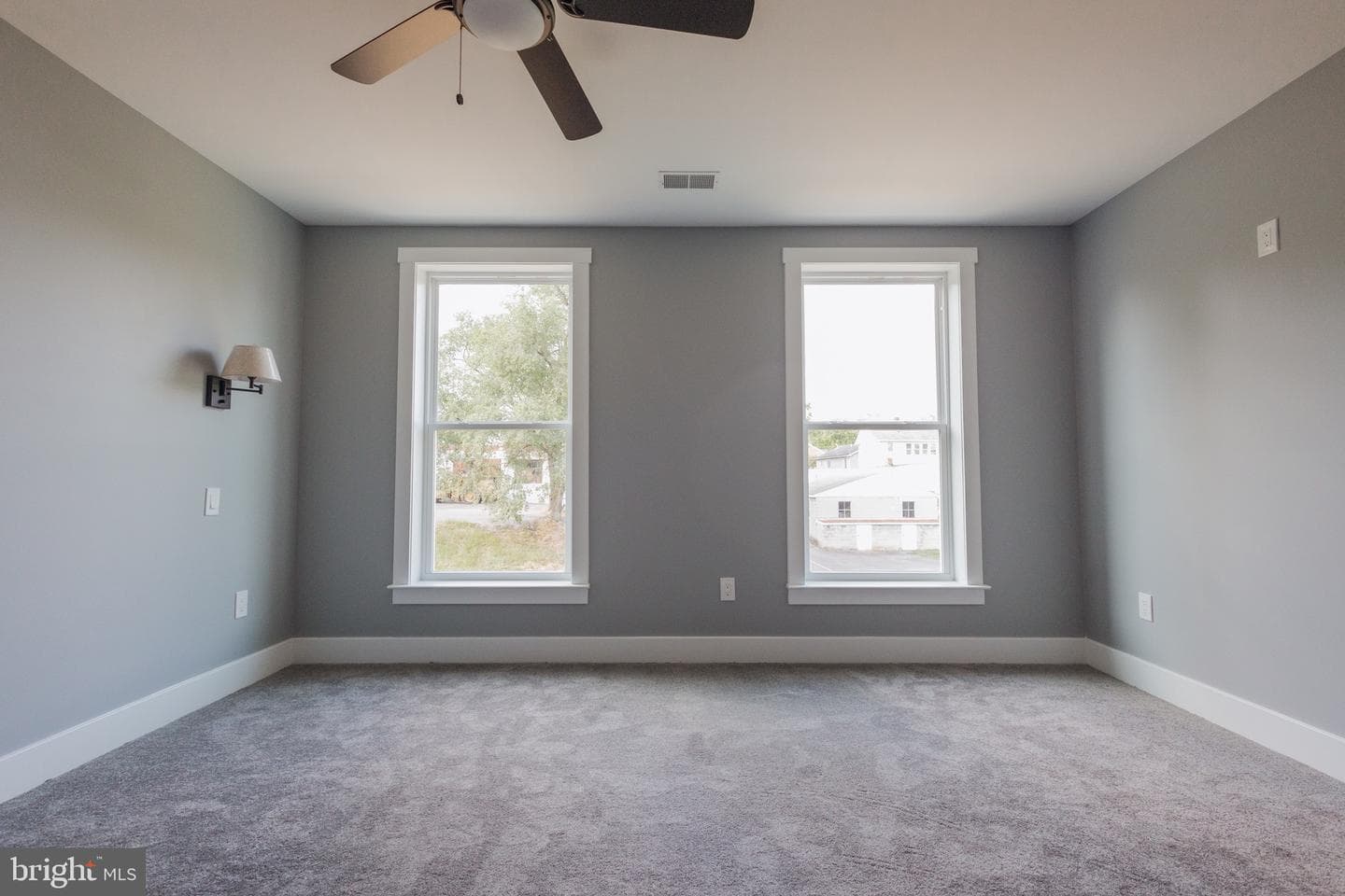 113 E Moler Avenue photo 25