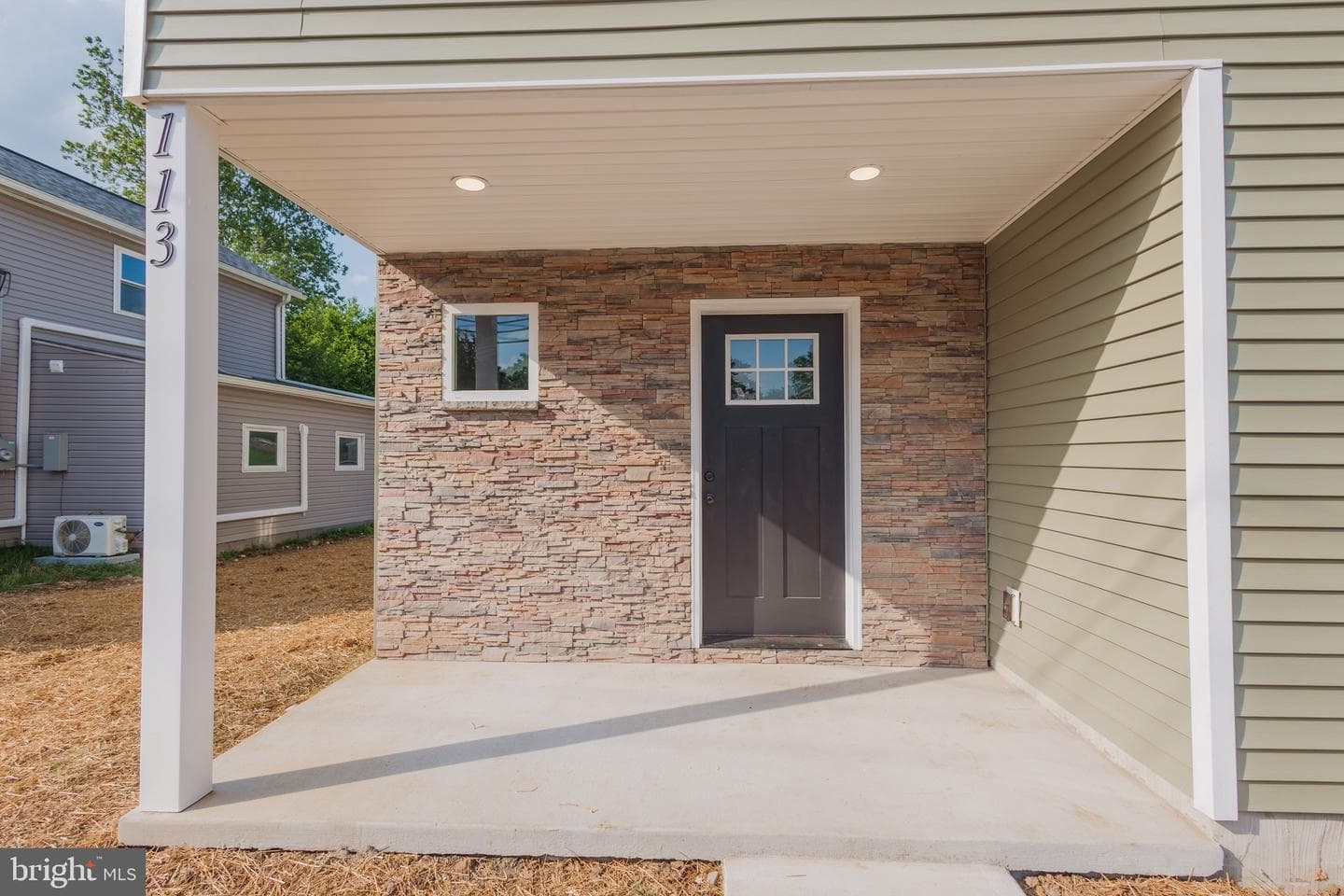 113 E Moler Avenue photo 3