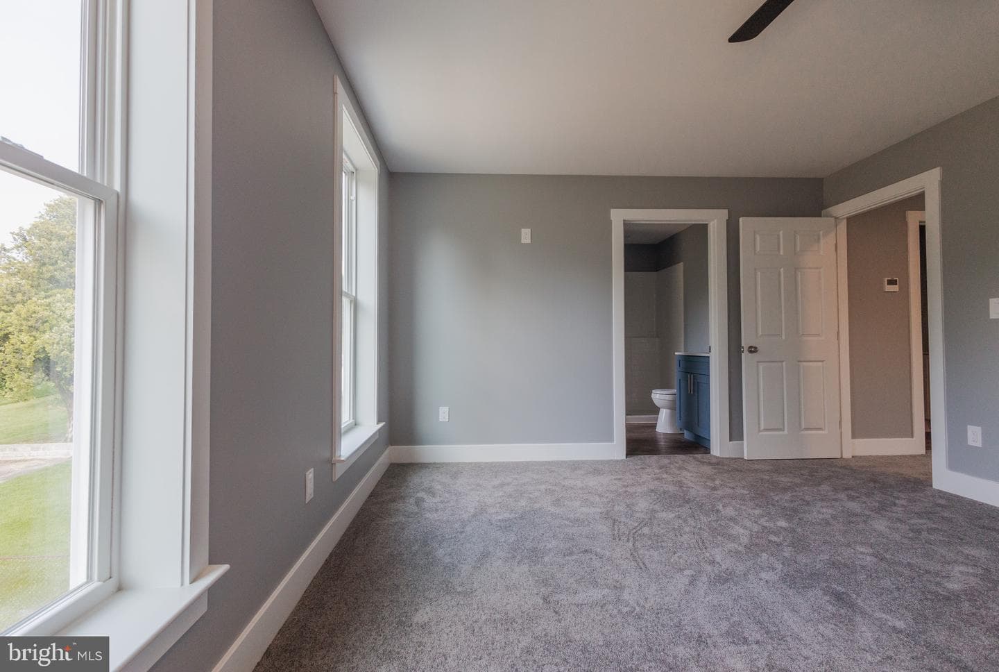113 E Moler Avenue photo 30