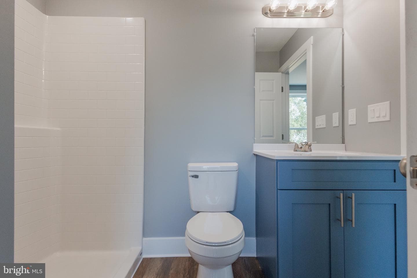 113 E Moler Avenue photo 32