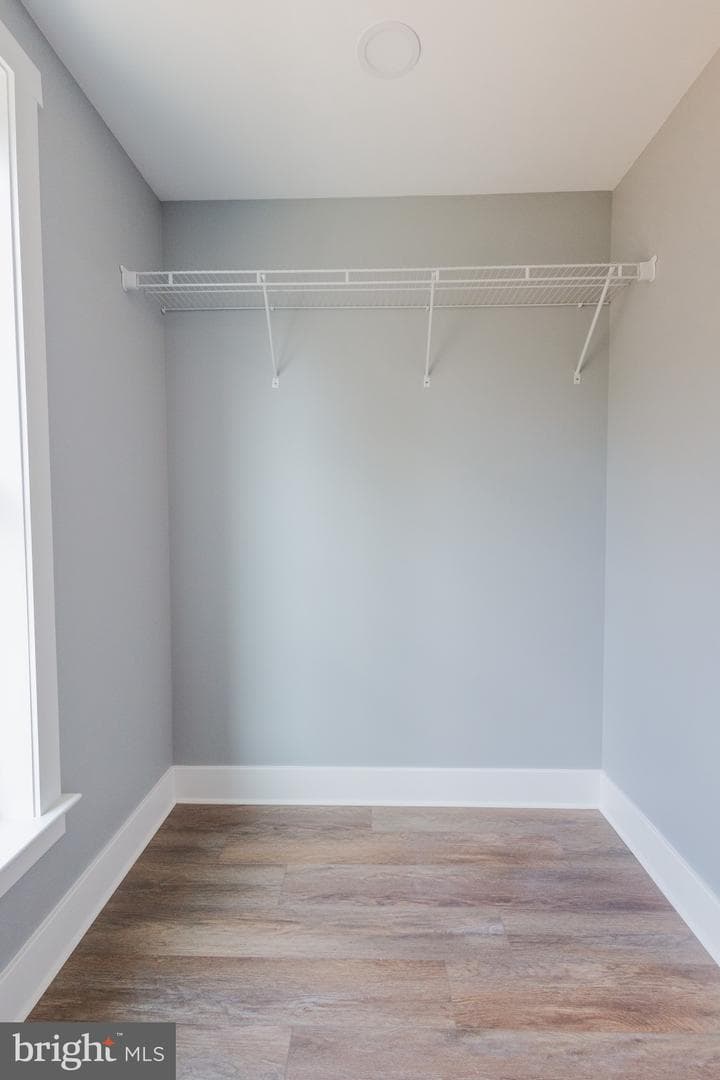 113 E Moler Avenue photo 36