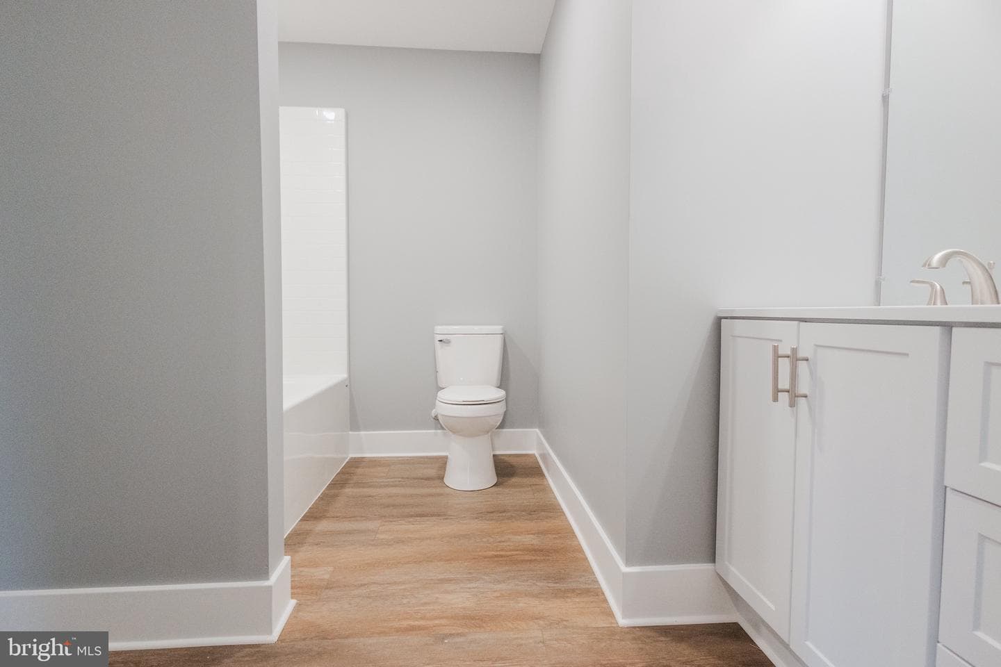 113 E Moler Avenue photo 42