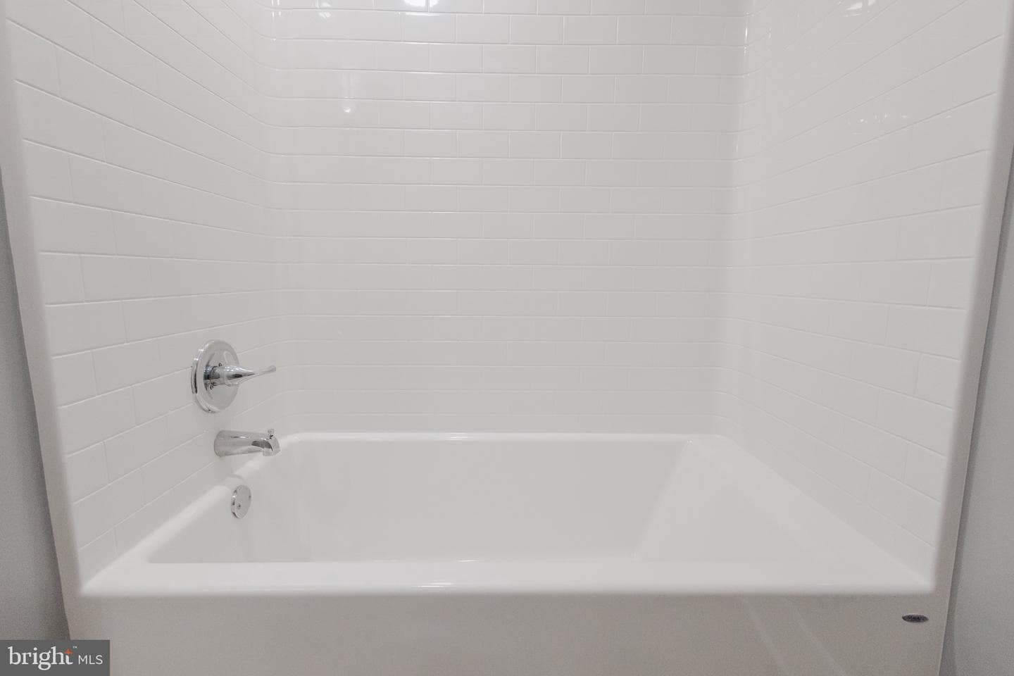 113 E Moler Avenue photo 46