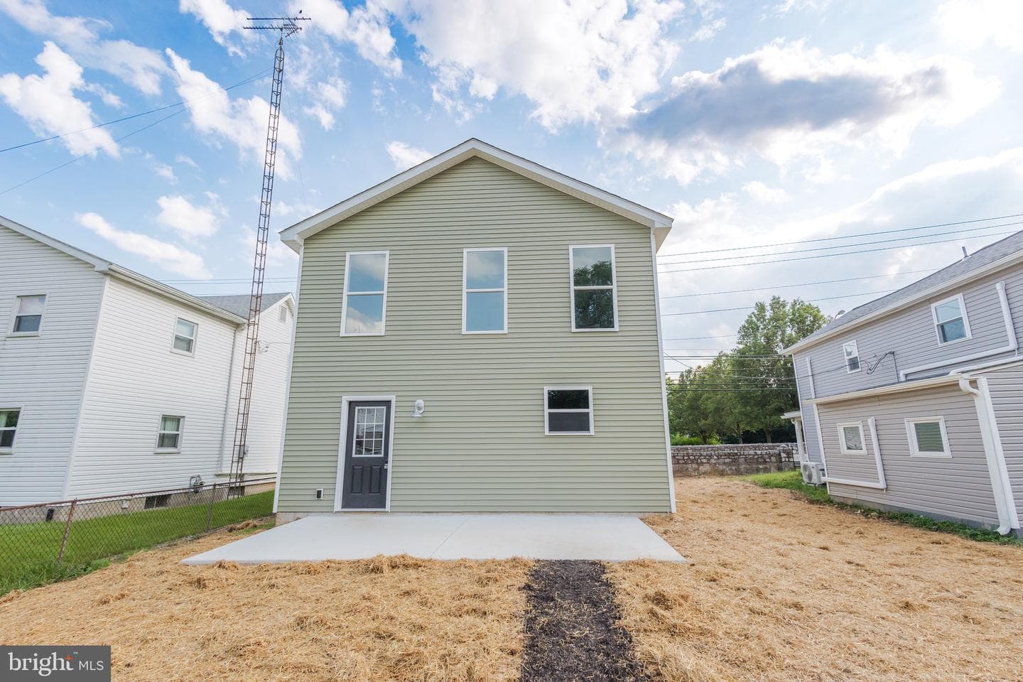 113 E Moler Avenue photo 49