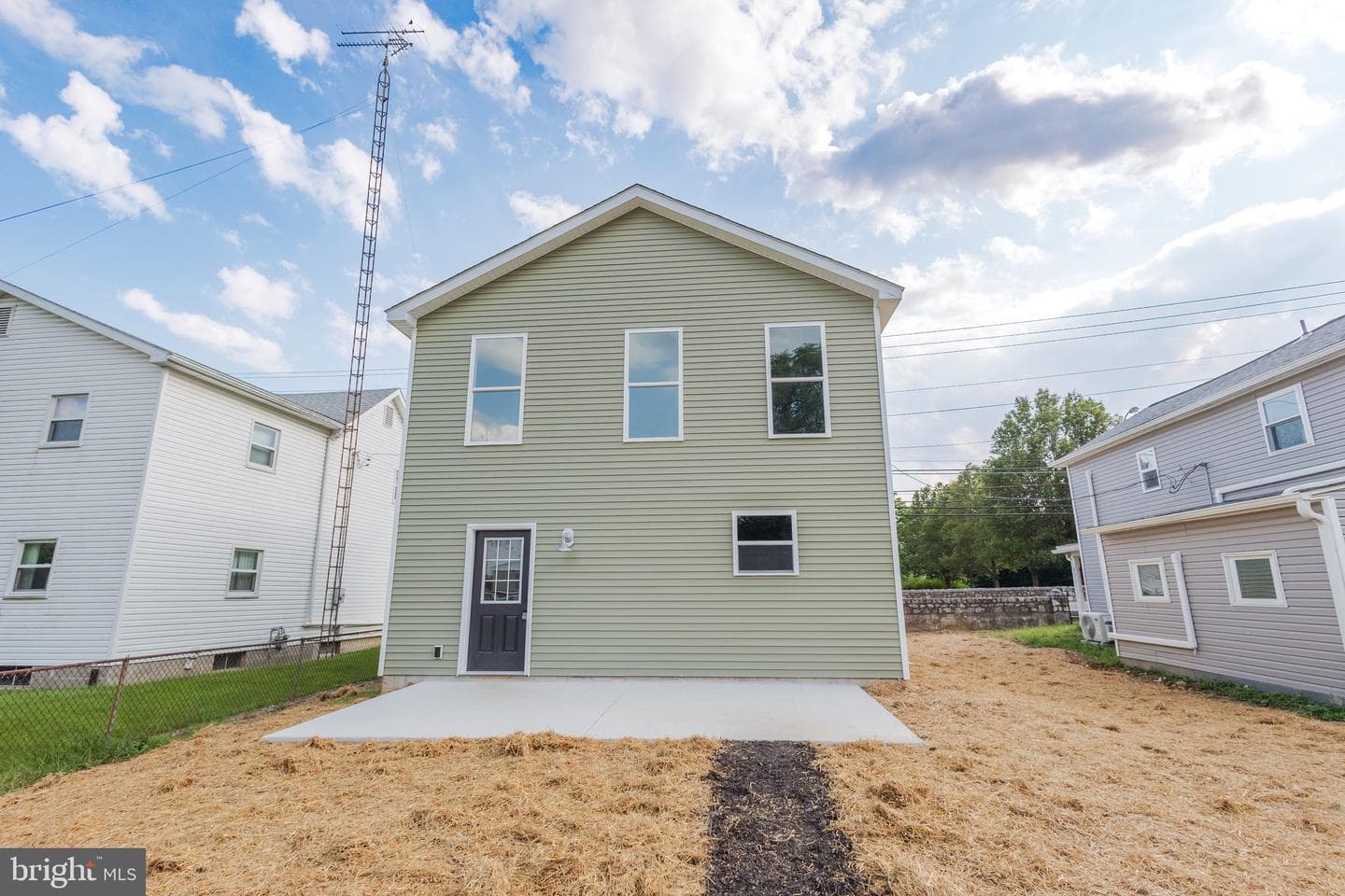 113 E Moler Avenue photo 50