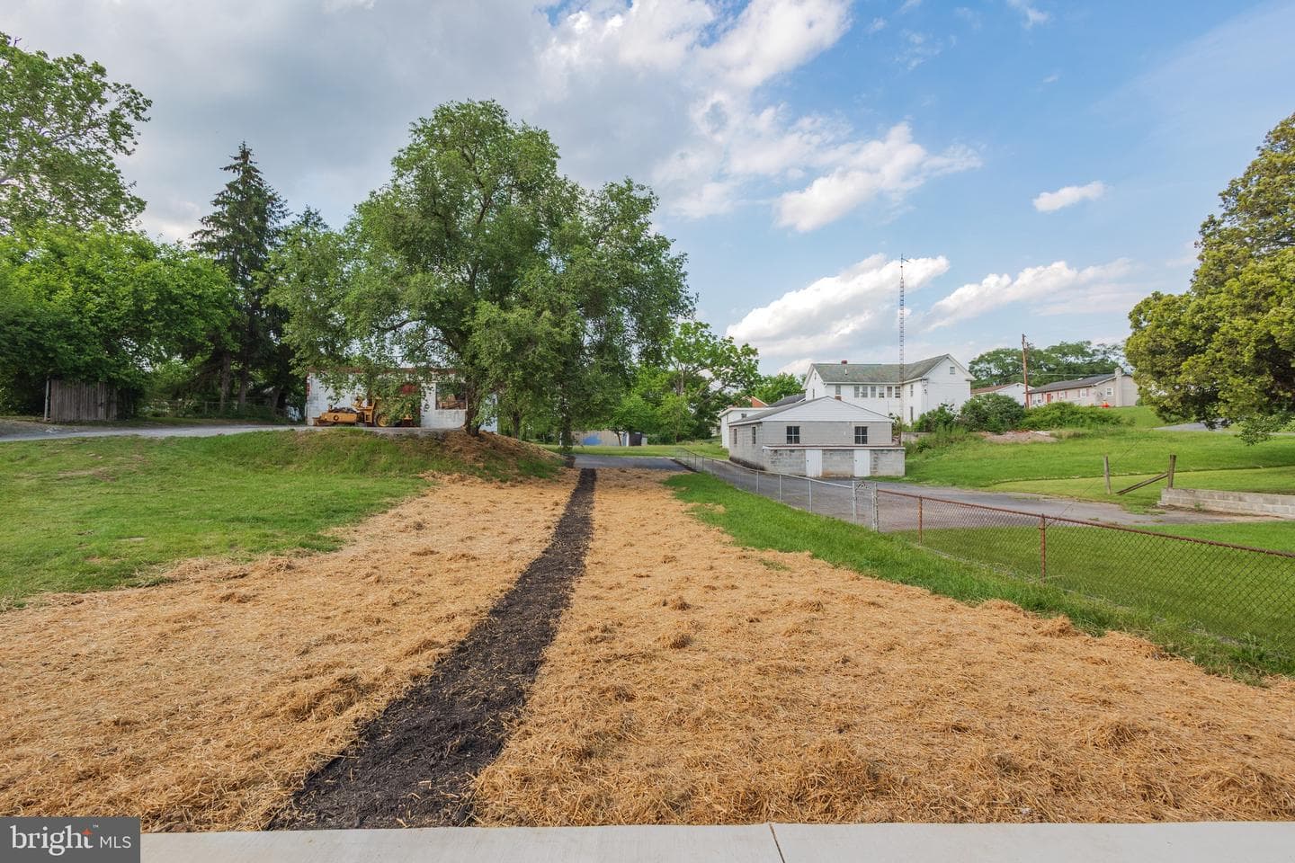 113 E Moler Avenue photo 53