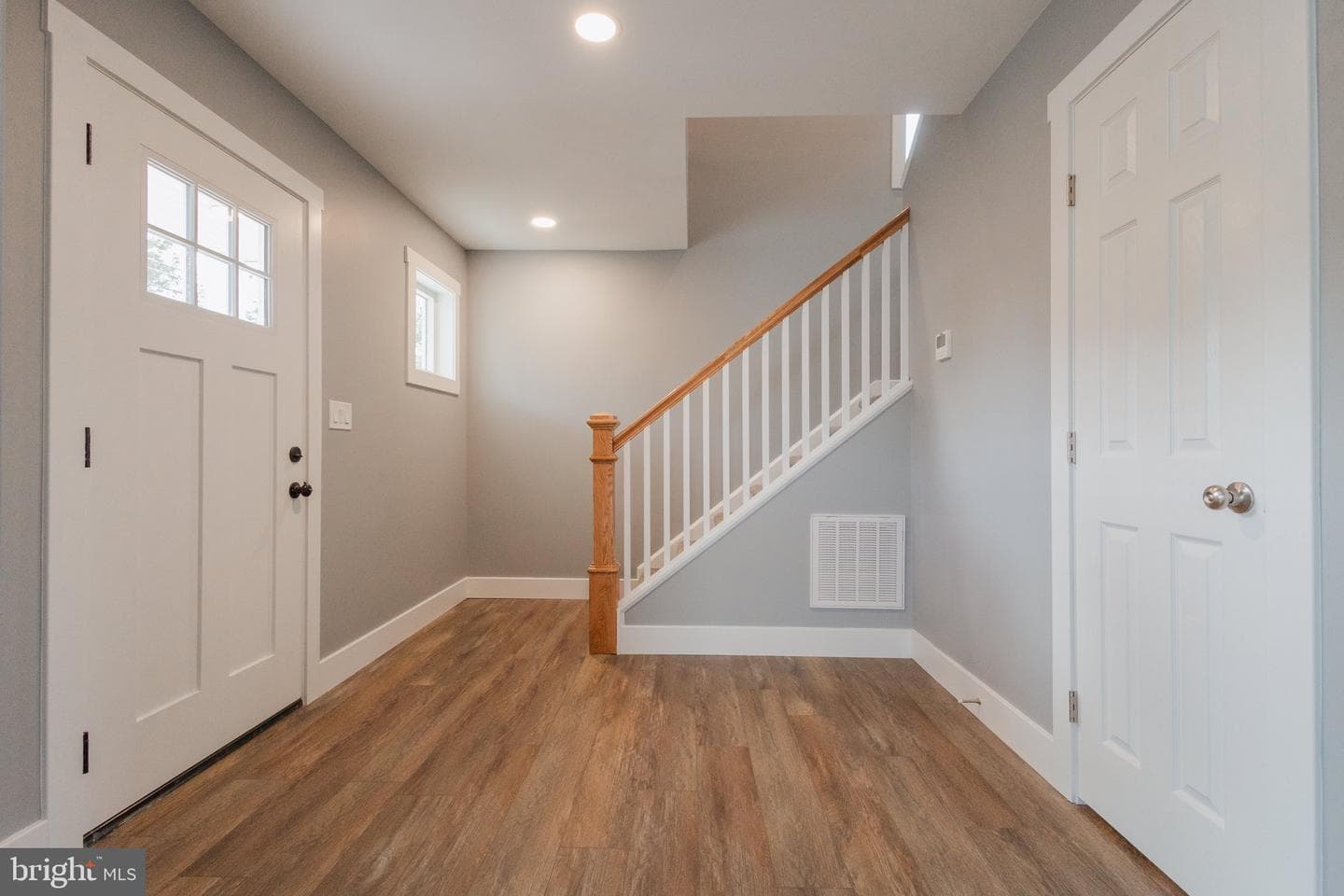 113 E Moler Avenue photo 6