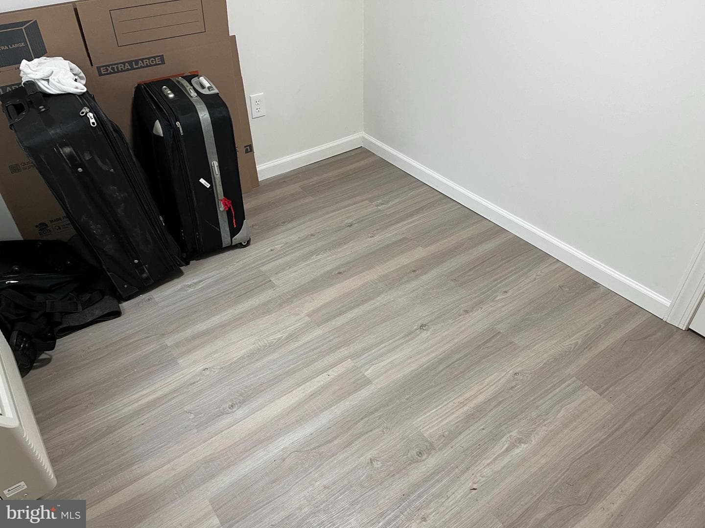 200 Marshall Avenue photo 10