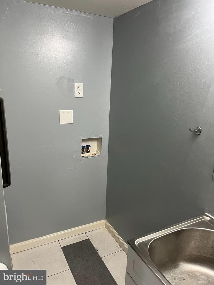 200 Marshall Avenue photo 16