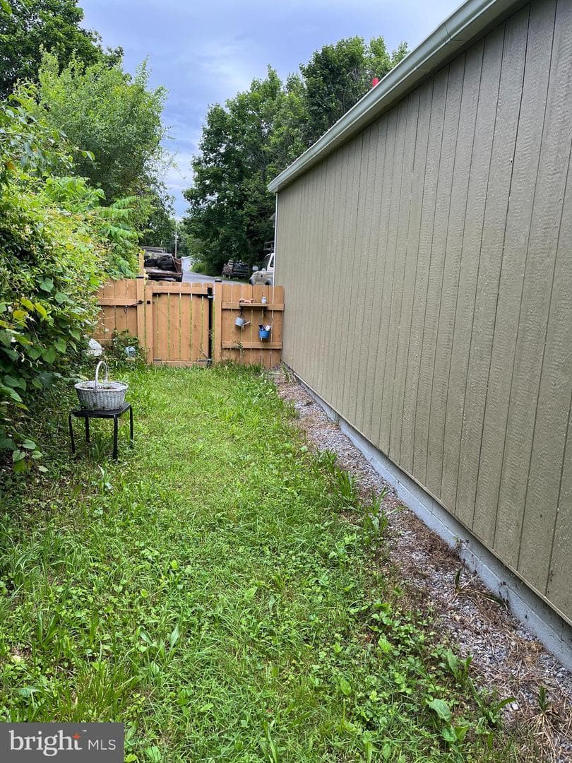 200 Marshall Avenue photo 29