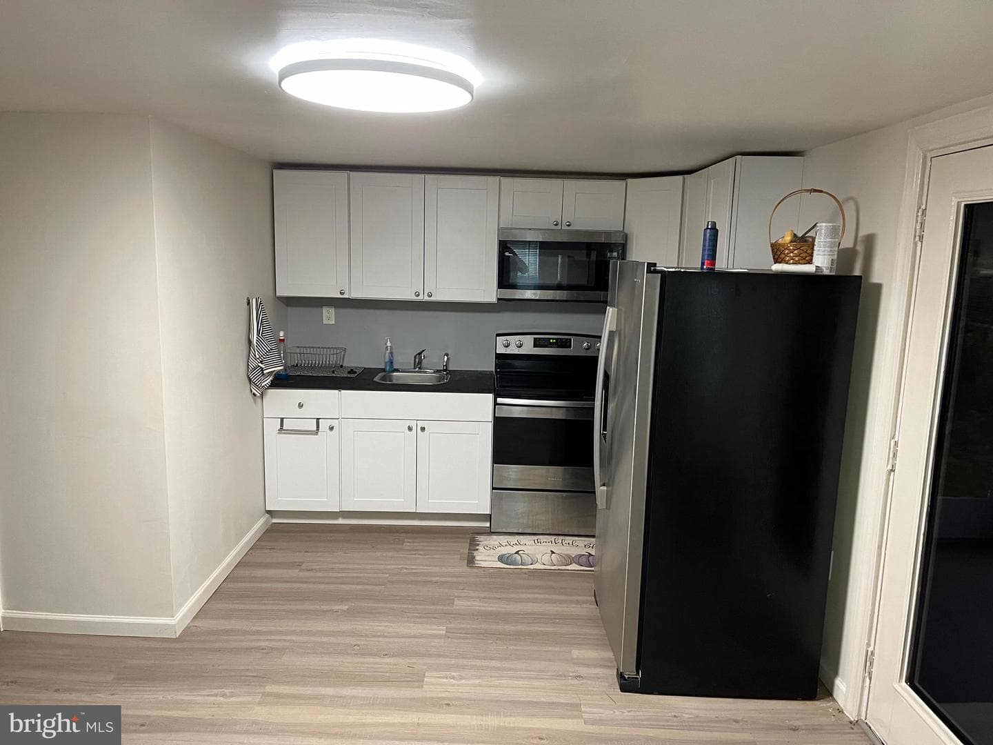 200 Marshall Avenue photo 6