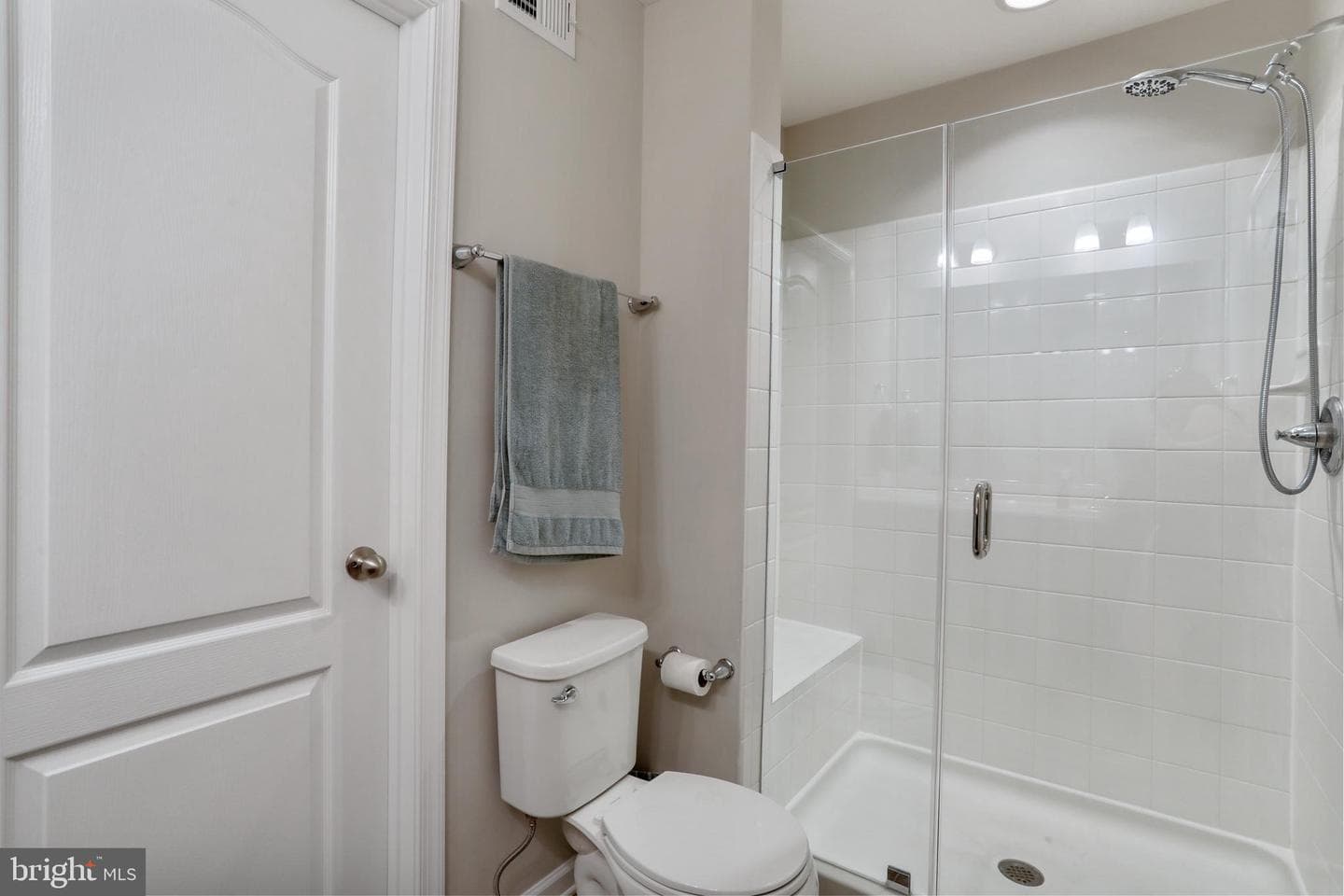60 Faye Drive photo 18