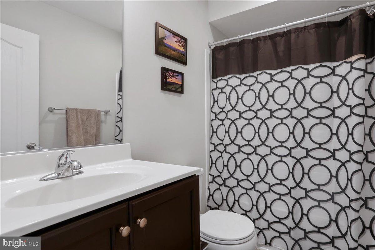 60 Faye Drive photo 27