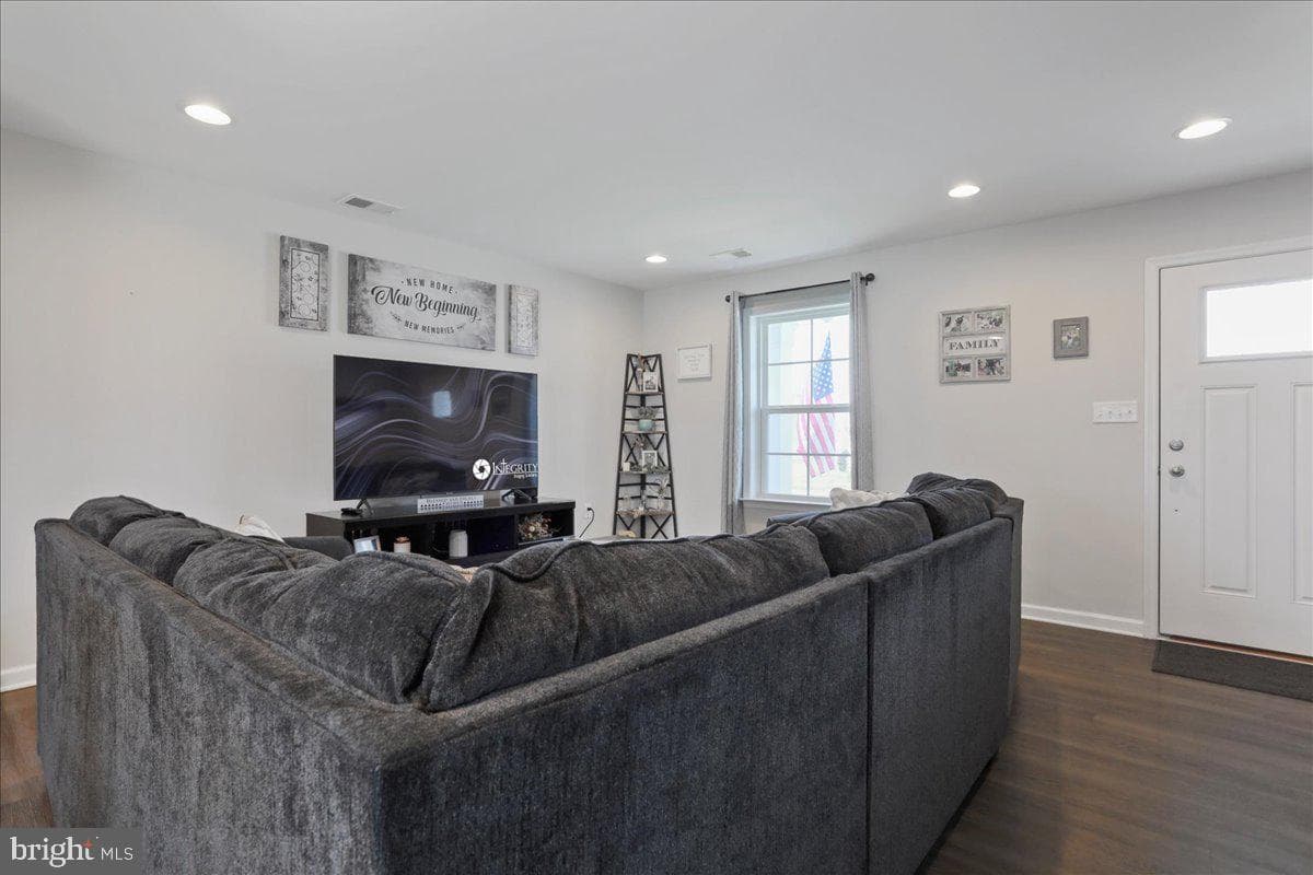 60 Faye Drive photo 5