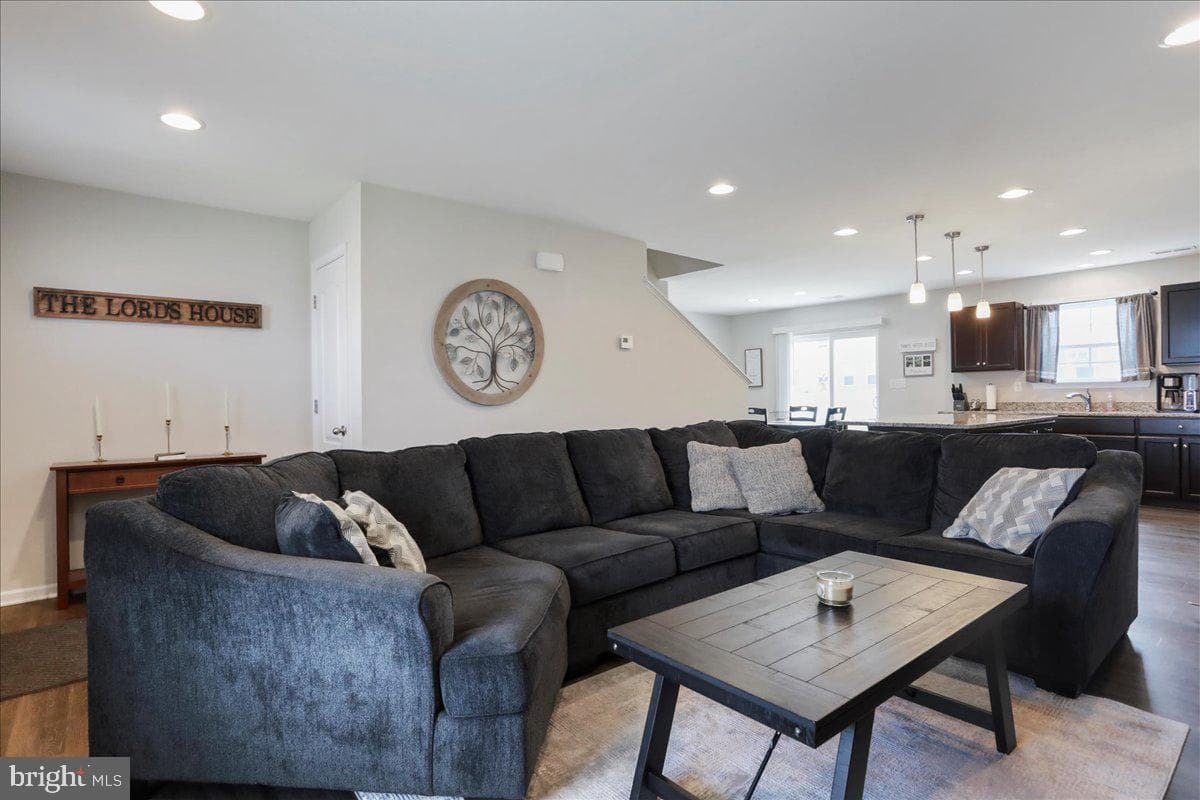 60 Faye Drive photo 6