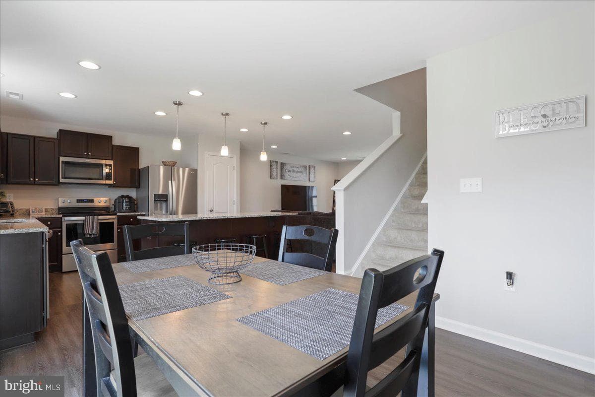 60 Faye Drive photo 9