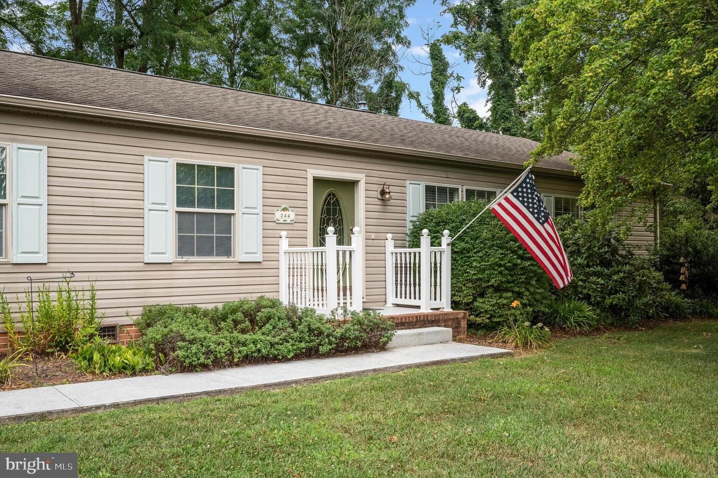 244 Sharons Lane photo 2