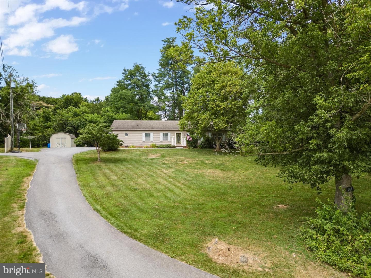 244 Sharons Lane photo 37