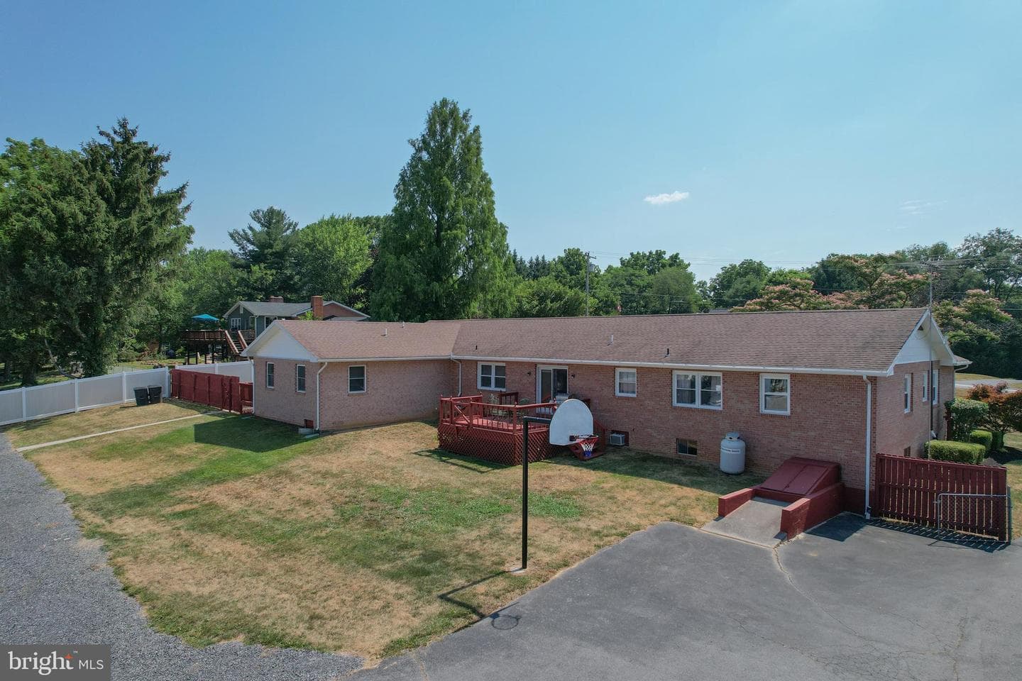 509 Ridge Road S photo 26