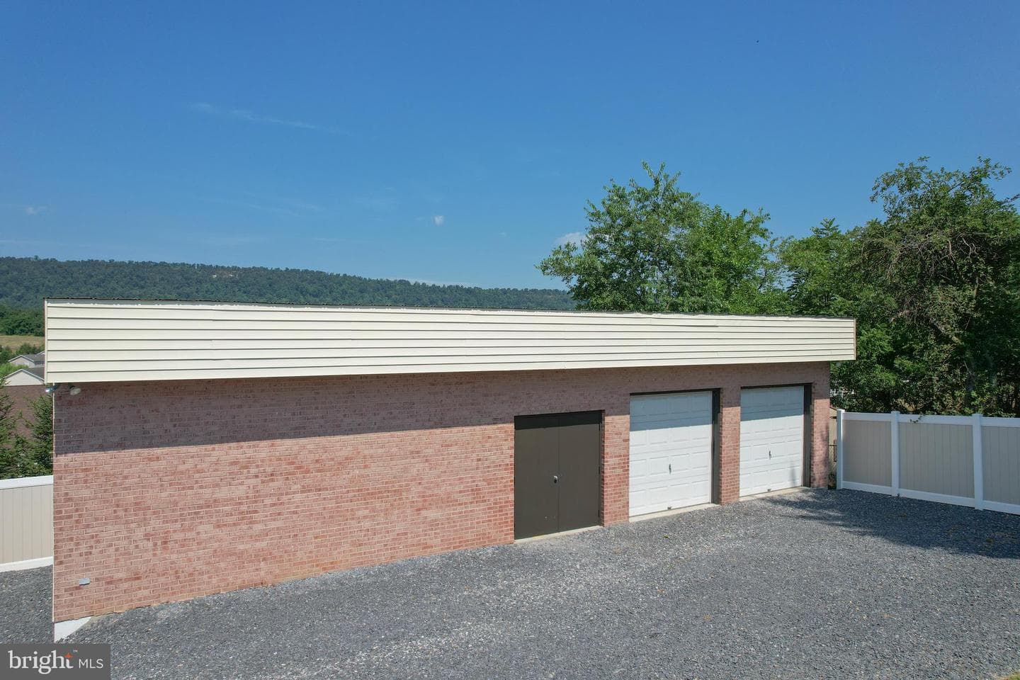 509 Ridge Road S photo 35