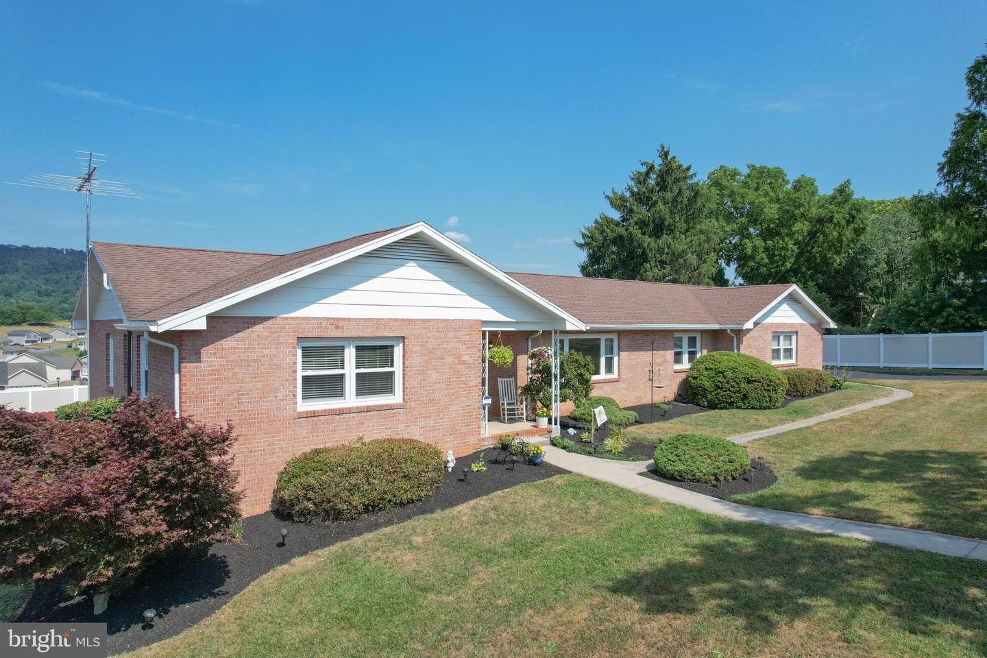 509 Ridge Road S photo 39