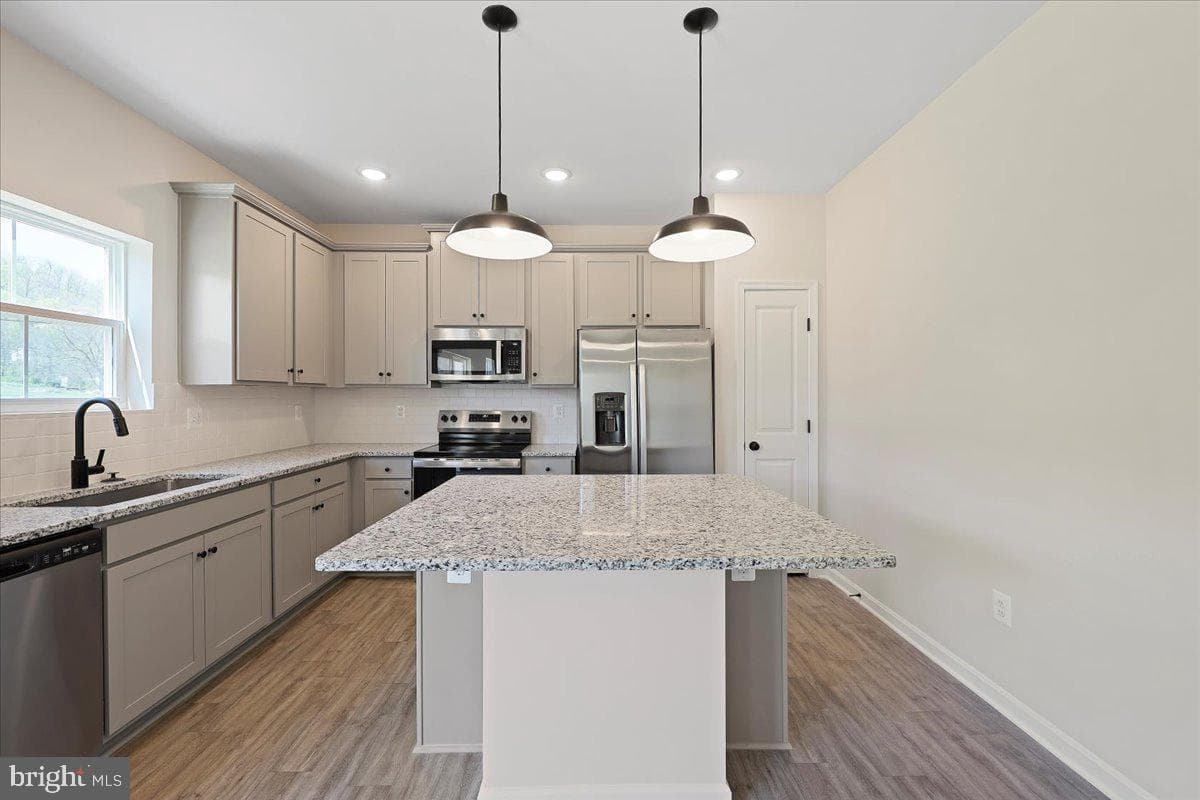 197 (Site 195) Whimbrel Road photo 25