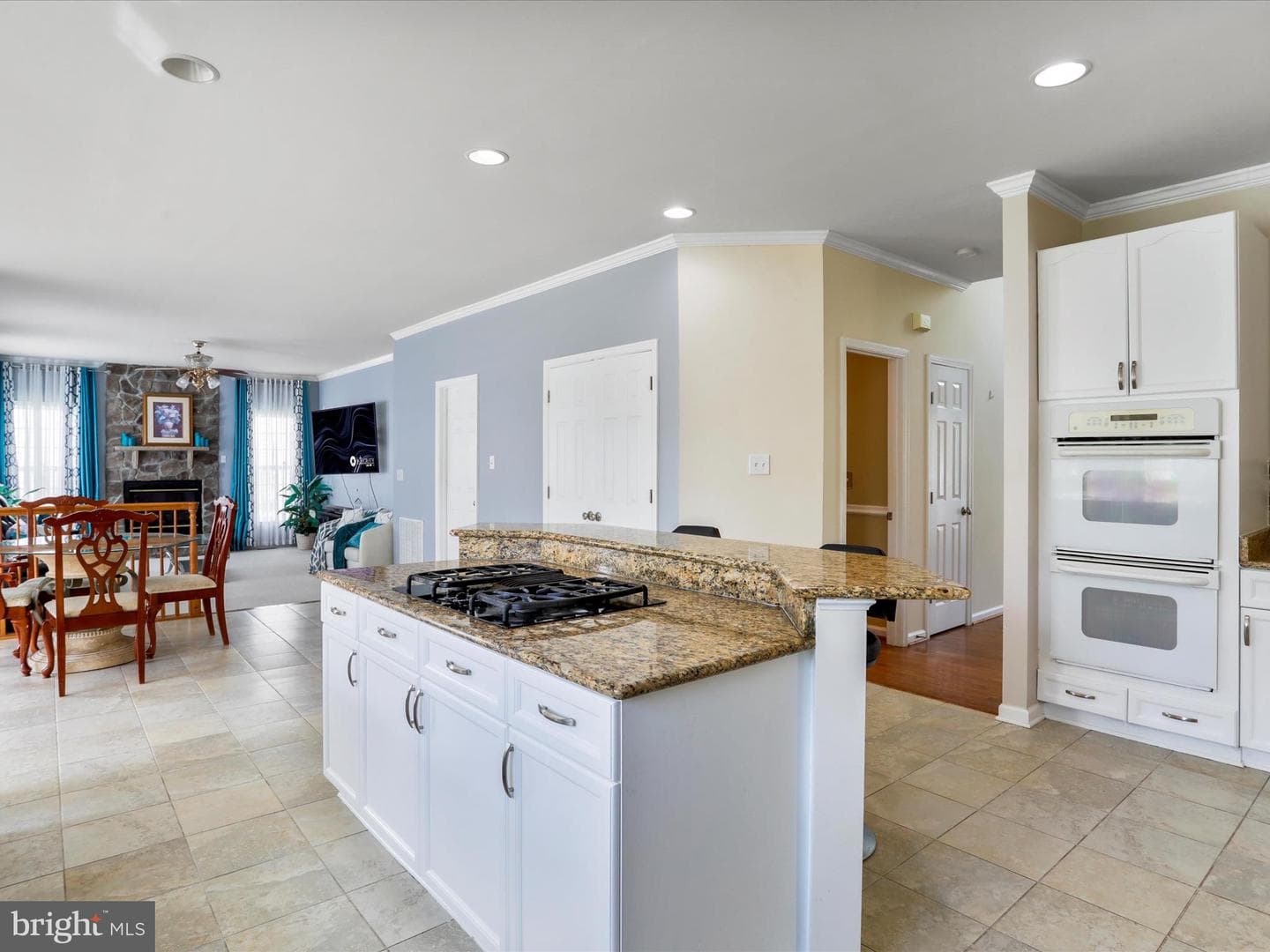 124 Seurat Lane photo 35
