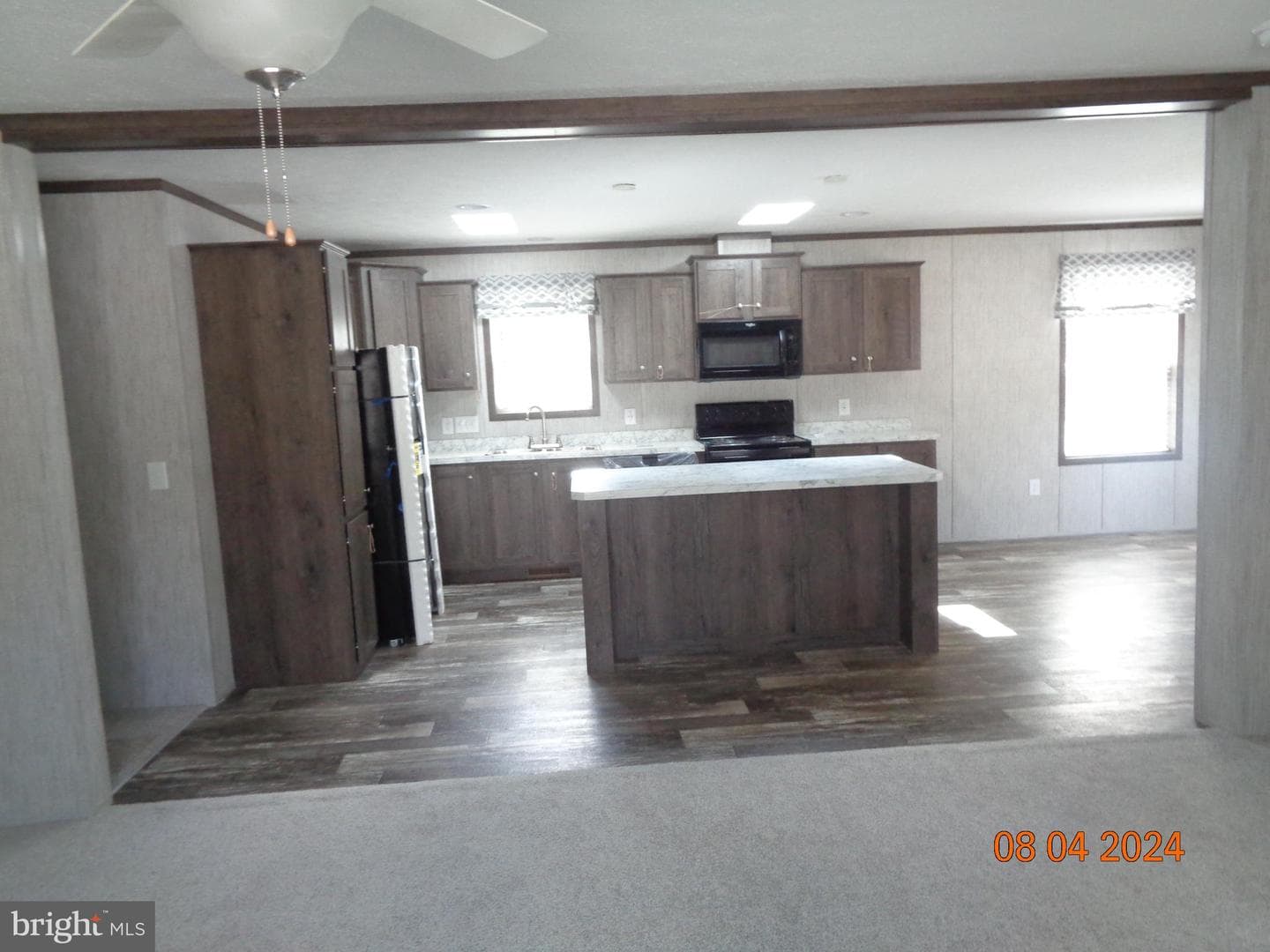 247 Apollo Court photo 8
