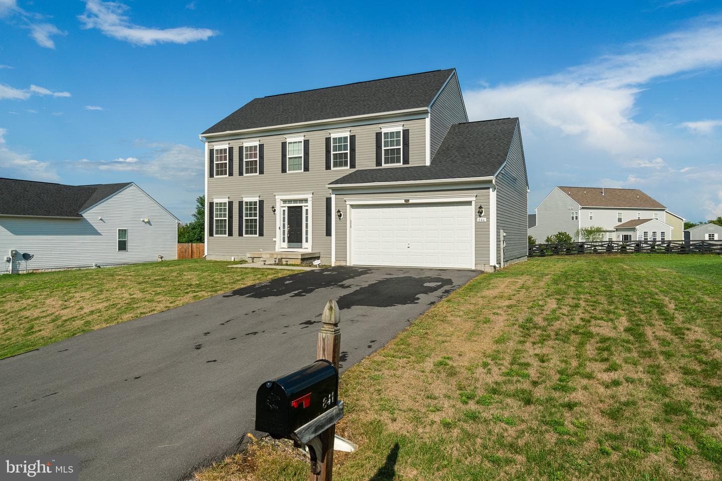 846 Calvert Circle photo 4
