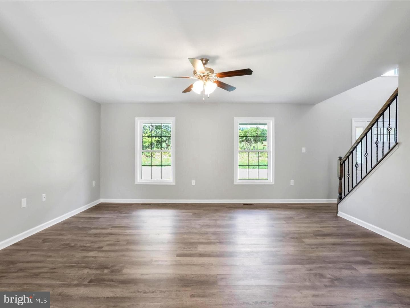 356 Europa Way photo 10
