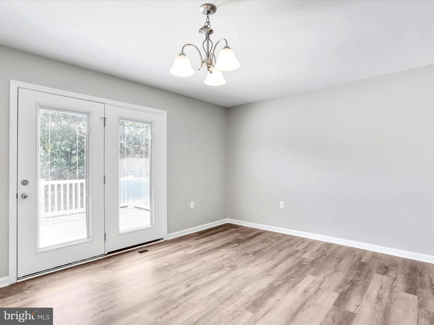356 Europa Way photo 12