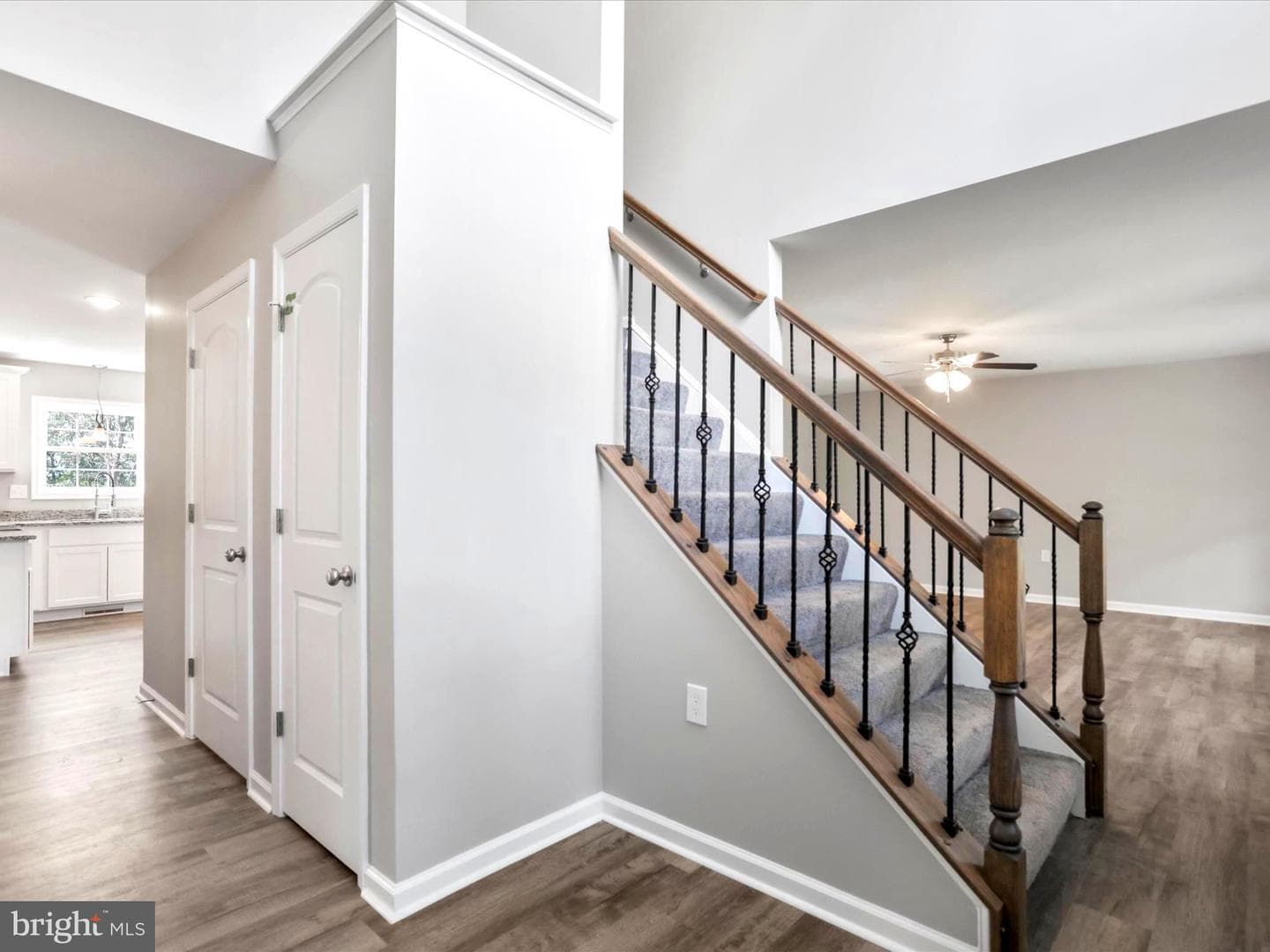 356 Europa Way photo 9