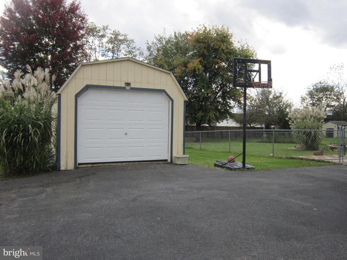 137 Isaac Drive photo 30