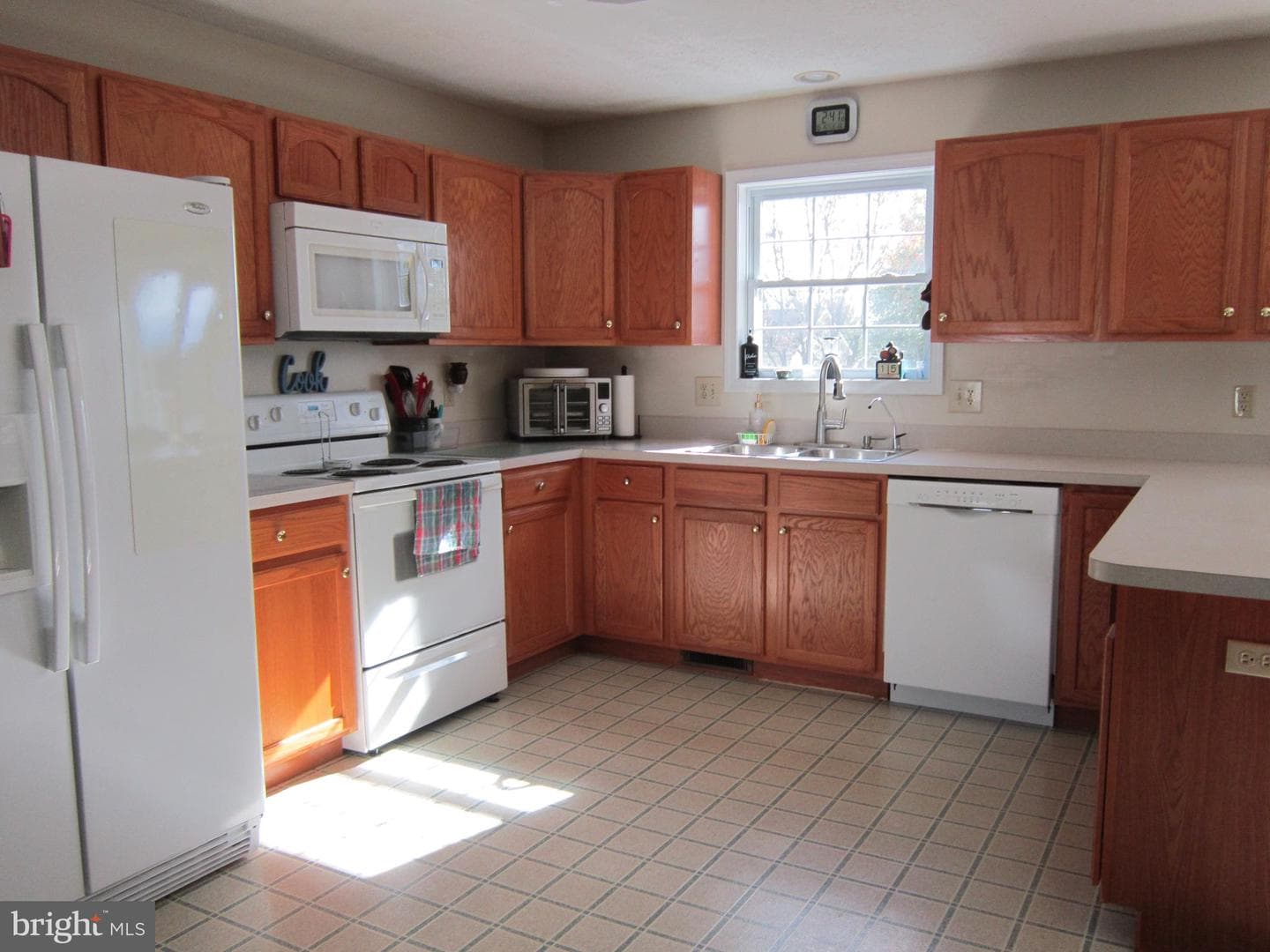 137 Isaac Drive photo 5